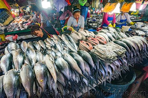 fish in the philippine market.